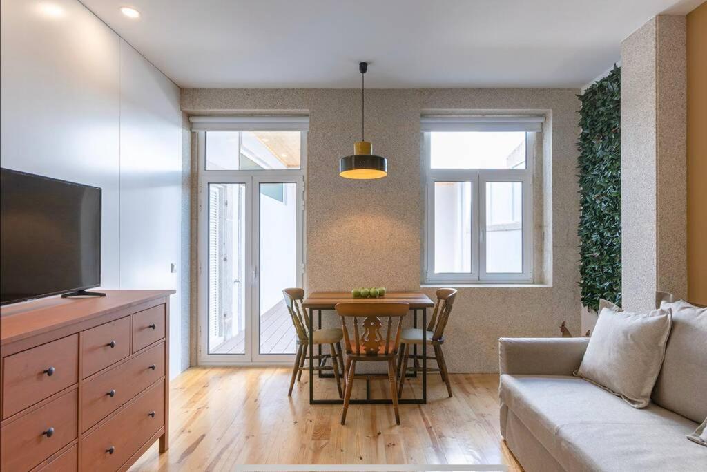 The Kiss - 1 Bedroom Apt With Terrace Porto Ngoại thất bức ảnh